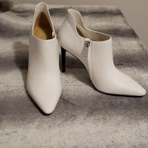 Michael Kors Zip Up Booties